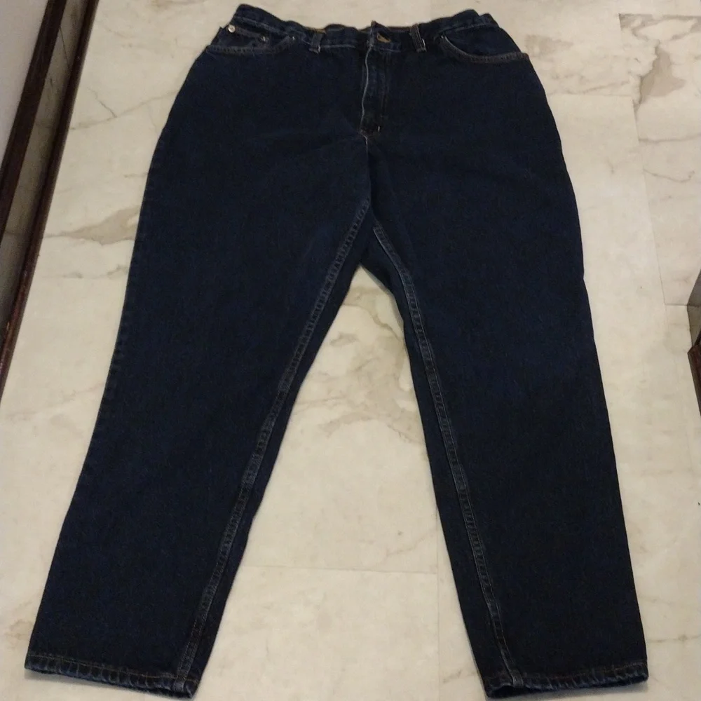 Chic vintage jeans . - Picture 7 of 12